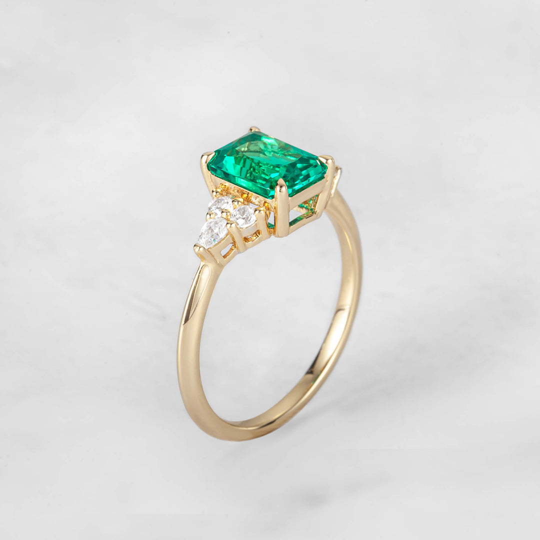 Symmar Emerald Diamond Engagement Ring