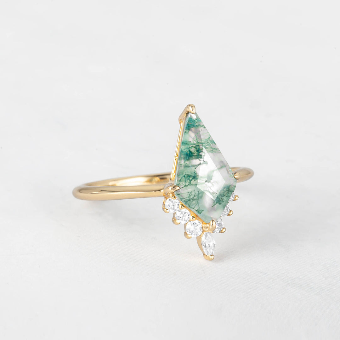 Verta Kite Moss Agate Engagement Ring