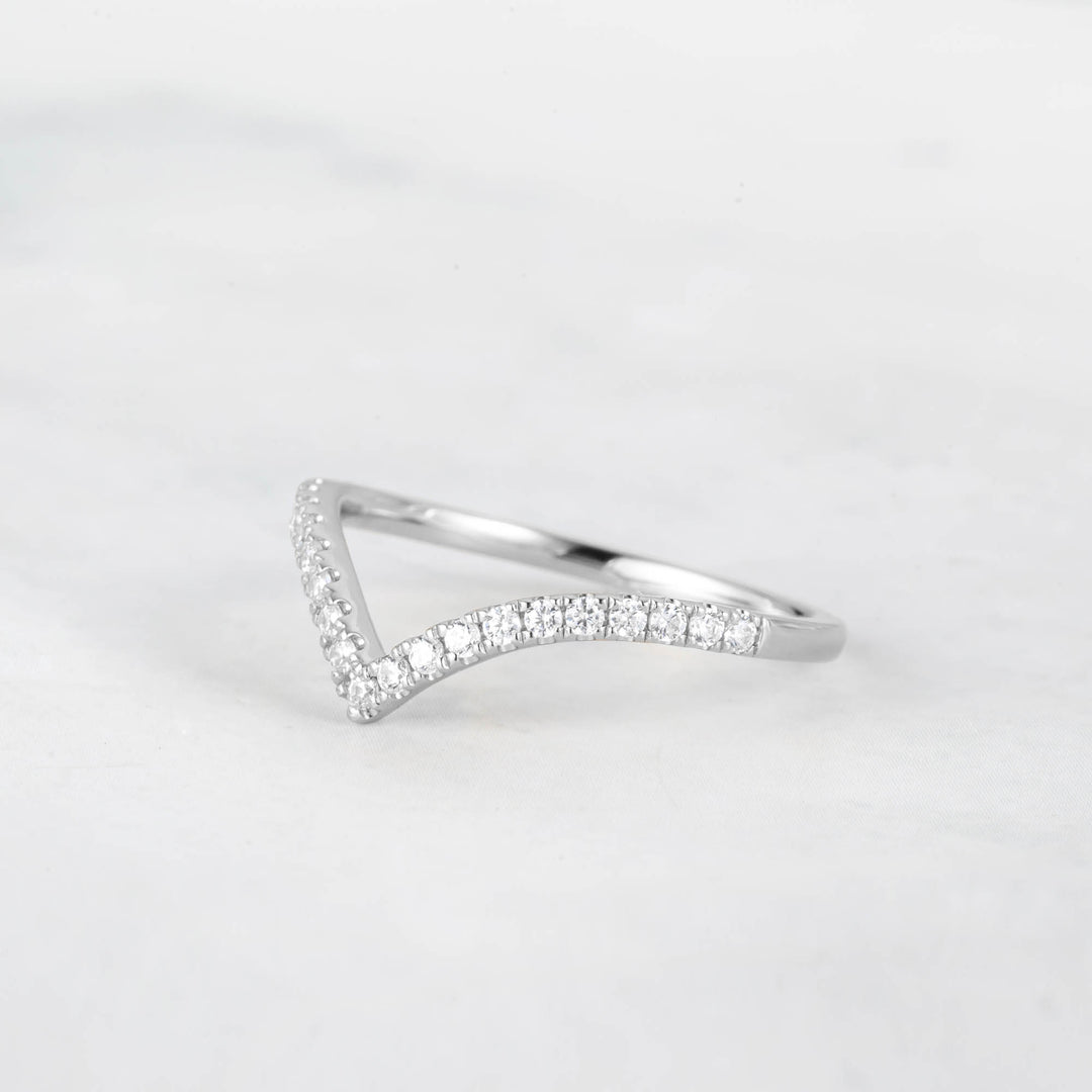 Vira V-band Diamond Wedding Ring