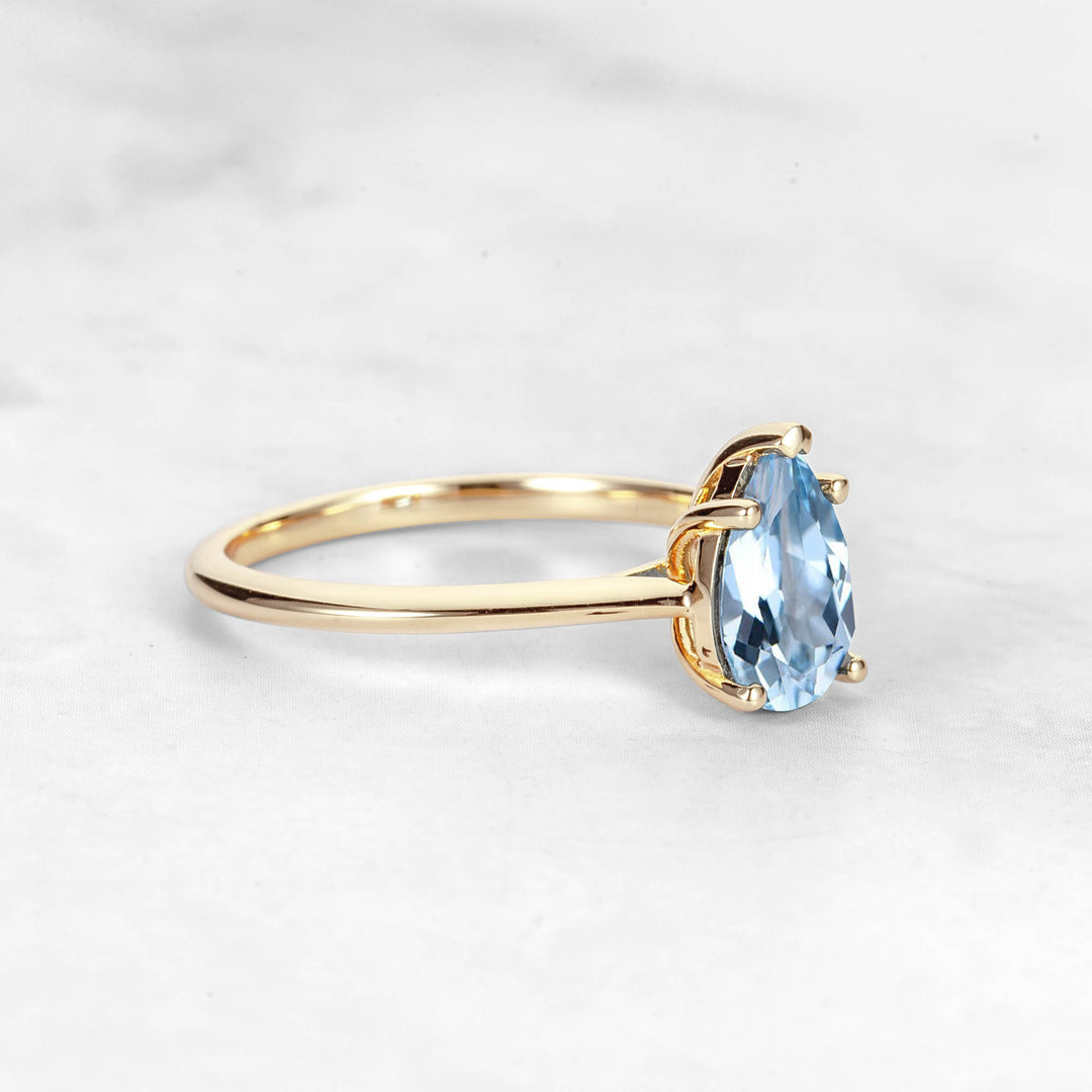 Pretti Pear Aquamarine Engagement Ring