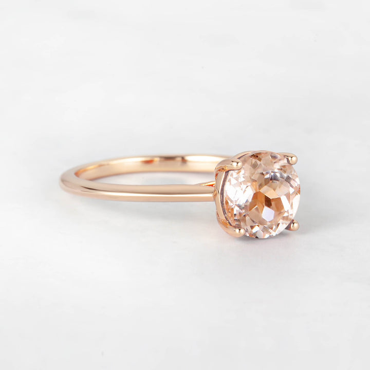 Pretti Round Morganite Engagement Ring