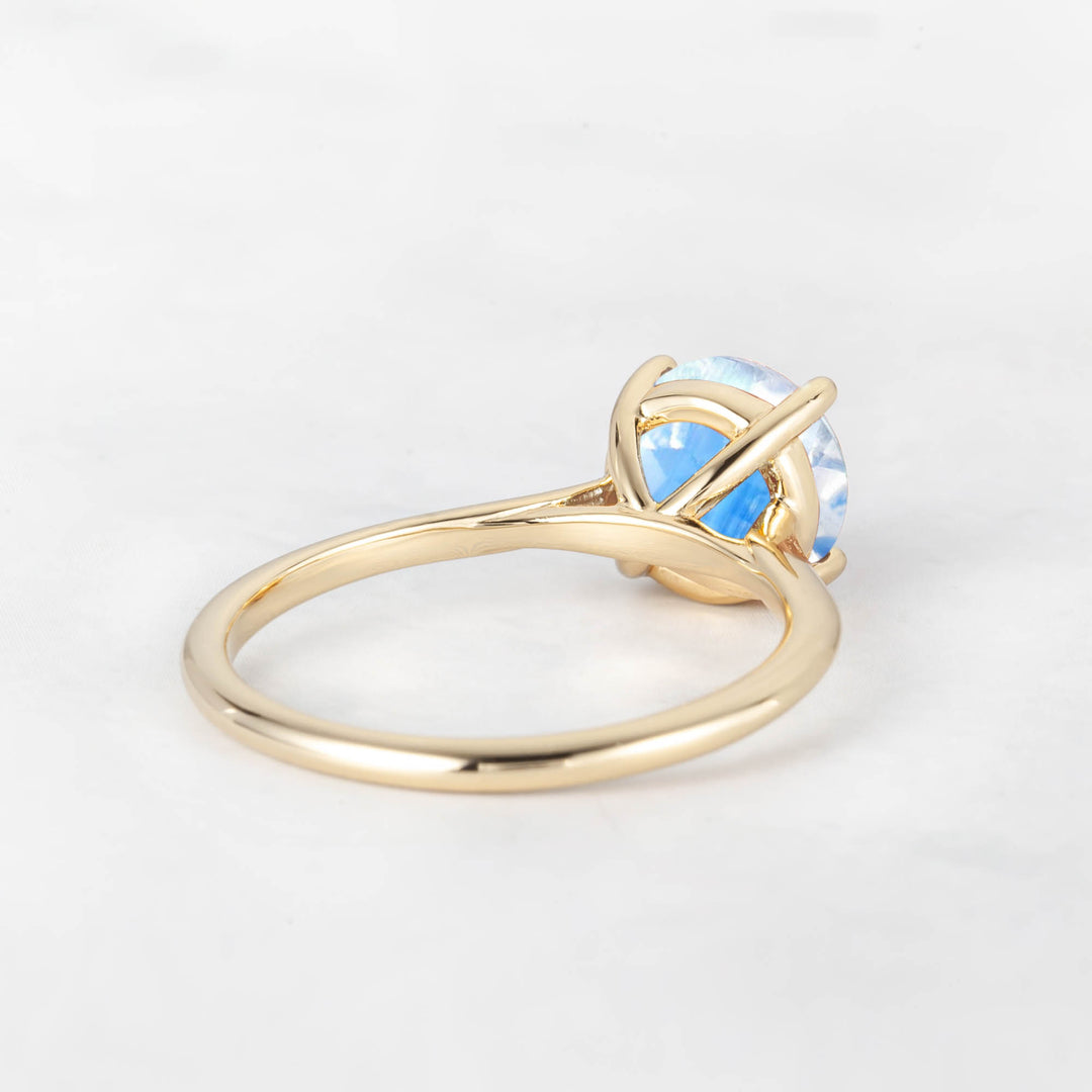 Pretti Round Moonstone Engagement Ring