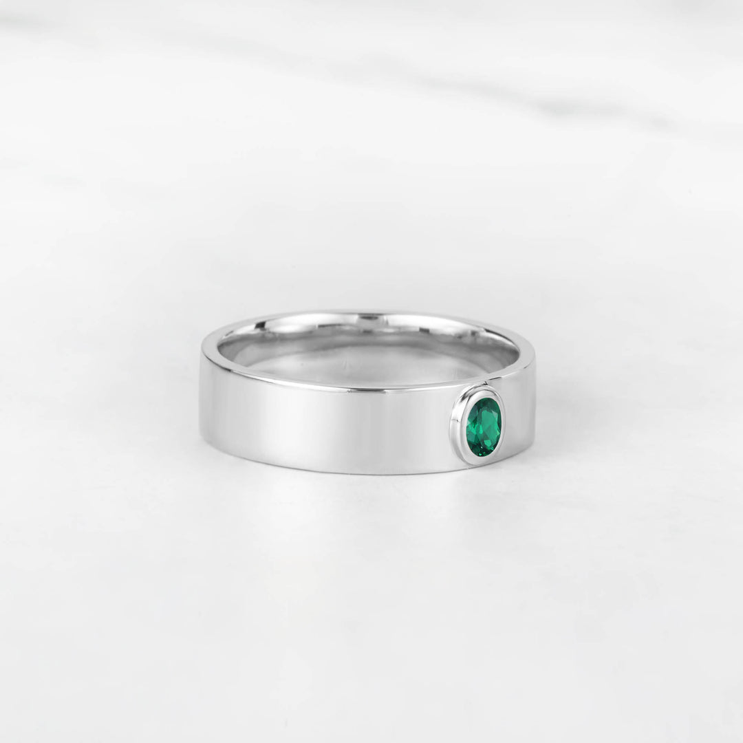 Satra Oval Emerald Engagement Ring