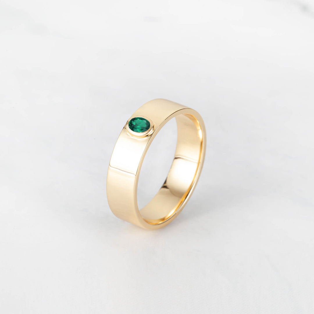 Satra Oval Emerald Engagement Ring